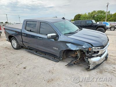 Czwarte zdjęcie samochodu z boku: 2020 CHEVROLET SILVERADO C1500 LT VIN:3GCPWCED3LG128761 - miniatura
