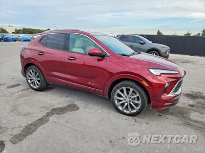 Czwarte zdjęcie samochodu z boku: 2024 BUICK ENCORE GX AVENIR VIN:KL4AMFSL7RB017070 - miniatura