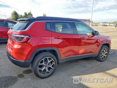 Trzecie zdjęcie samochodu z tyłu: 2026 JEEP COMPASS LIMITED VIN:3C4NJDCN3TT223125 - miniatura