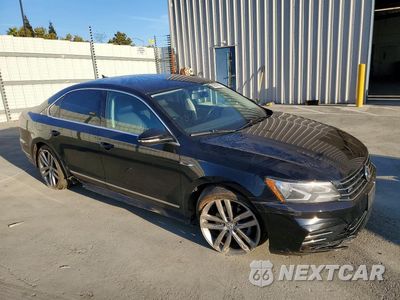Czwarte zdjęcie samochodu z boku: 2017 VOLKSWAGEN PASSAT R-LINE VIN:1VWDT7A33HC082226 - miniatura