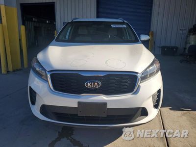Piąte zdjęcie samochodu w środku: 2019 KIA SORENTO LX V6 VIN:5XYPGDA51KG479179 - miniatura