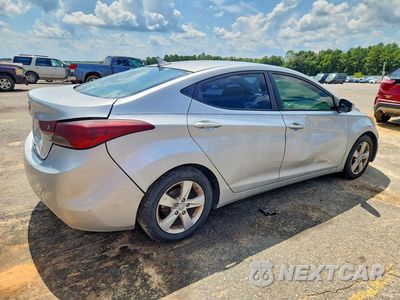 Trzecie zdjęcie samochodu z tyłu: 2013 HYUNDAI ELANTRA GLS VIN:5NPDH4AE0DH270351 - miniatura
