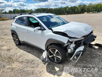 Czwarte zdjęcie samochodu z boku: 2021 HYUNDAI KONA LIMITED VIN:KM8K33A53MU627975 - miniatura