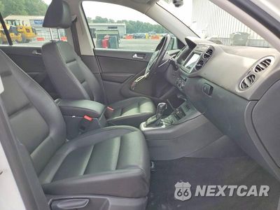 Zdjęcie 7 z 13 samochodu: 2017 VOLKSWAGEN TIGUAN S VIN:WVGBV7AX4HW501699 - miniatura