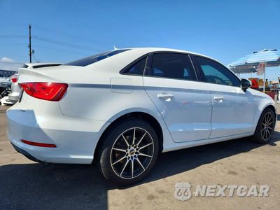Trzecie zdjęcie samochodu z tyłu: 2015 AUDI A3 PREMIUM VIN:WAUACGFF1F1009659 - miniatura