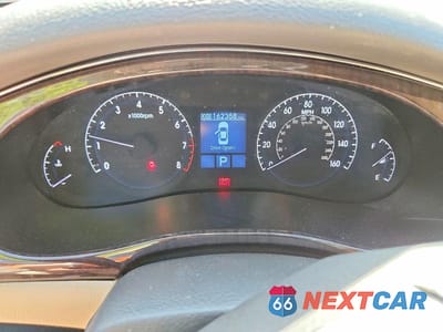 Zdjęcie 9 z 12 samochodu: 2010 HYUNDAI GENESIS 3.8L VIN:KMHGC4DEXAU074874 - miniatura