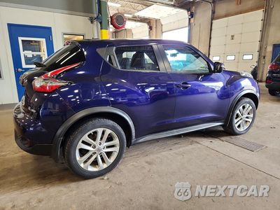 Trzecie zdjęcie samochodu z tyłu: 2016 NISSAN JUKE SL VIN:JN8AF5MV0GT651549 - miniatura