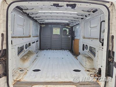Zdjęcie 10 z 13 samochodu: 2020 NISSAN NV 1500 S VIN:1N6BF0KM8LN800668 - miniatura
