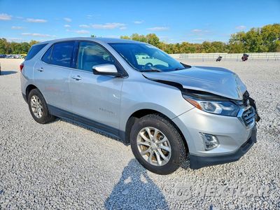 Czwarte zdjęcie samochodu z boku: 2018 CHEVROLET EQUINOX LT VIN:2GNAXSEV2J6267415 - miniatura