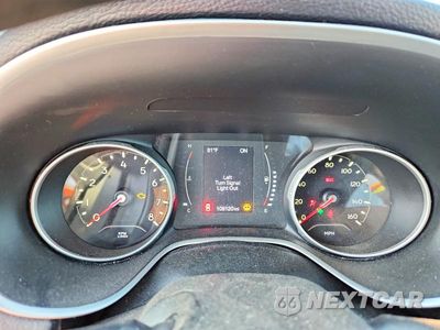 Zdjęcie 9 z 12 samochodu: 2018 JEEP COMPASS SPORT VIN:3C4NJDAB5JT101565 - miniatura