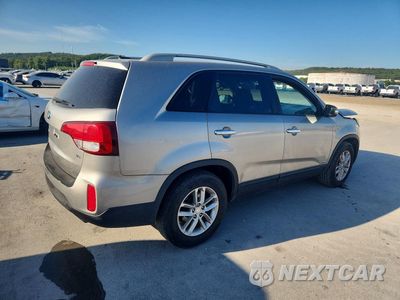 Trzecie zdjęcie samochodu z tyłu: 2015 KIA SORENTO LX VIN:5XYKTDA77FG601380 - miniatura
