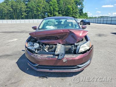 Piąte zdjęcie samochodu w środku: 2012 VOLKSWAGEN PASSAT SE VIN:1VWBH7A36CC101983 - miniatura