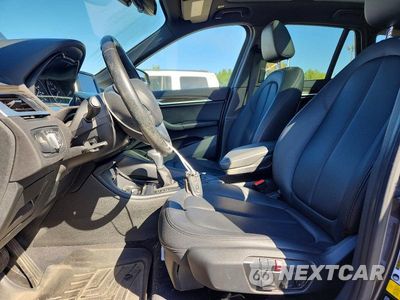 Zdjęcie 7 z 13 samochodu: 2017 BMW X1 XDRIVE28I VIN:WBXHT3C31H5F75200 - miniatura