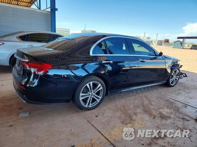 Trzecie zdjęcie samochodu z tyłu: 2022 MERCEDES-BENZ E 350 VIN:W1KZF8DB9NB044211 - miniatura