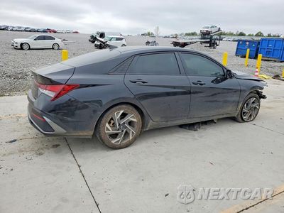 Trzecie zdjęcie samochodu z tyłu: 2025 HYUNDAI ELANTRA SEL SPORT VIN:KMHLM4DGXSU961485 - miniatura