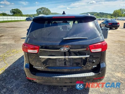 Zdjęcie 6 z 14 samochodu: 2017 KIA SEDONA EX VIN:KNDMC5C19H6273022 - miniatura