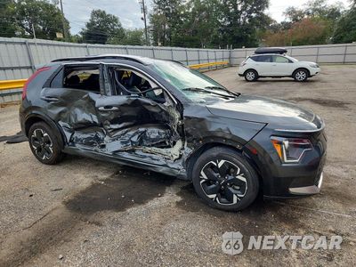 Czwarte zdjęcie samochodu z boku: 2024 KIA NIRO WIND VIN:KNDCR3L16R5094359 - miniatura