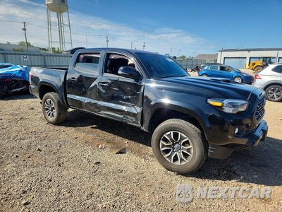 Czwarte zdjęcie samochodu z boku: 2023 TOYOTA TACOMA TRD SPORT VIN:3TMCZ5AN8PM650597 - miniatura