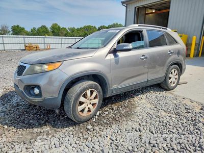 2011 KIA SORENTO LX 5XYKTCA12BG144042 - główne zdjęcie licytacji z USA - miniatura