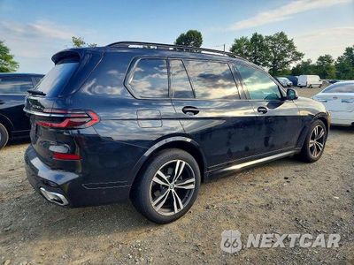 Trzecie zdjęcie samochodu z tyłu: 2024 BMW X7 XDRIVE40I VIN:5UX23EM0XR9S73302 - miniatura