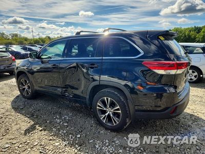 Drugie zdjęcie samochodu z przodu: 2018 TOYOTA HIGHLANDER LE VIN:5TDBZRFH4JS844086 - miniatura