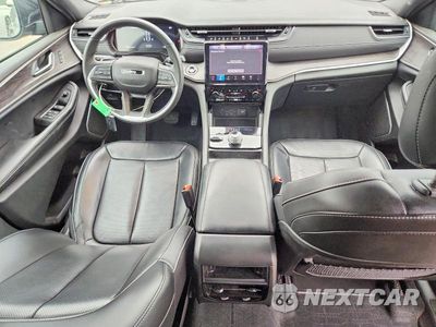 Zdjęcie 8 z 13 samochodu: 2024 JEEP GRAND CHEROKEE LIMITED VIN:1C4RJHBG5RC178365 - miniatura