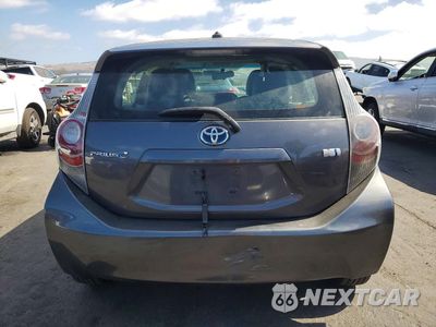 Zdjęcie 6 z 13 samochodu: 2013 TOYOTA PRIUS C FOUR VIN:JTDKDTB31D1041792 - miniatura