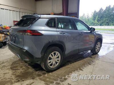 Trzecie zdjęcie samochodu z tyłu: 2026 TOYOTA COROLLA CROSS L VIN:7MUAAABG9TV176487 - miniatura
