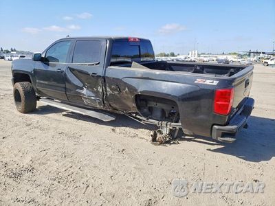 Drugie zdjęcie samochodu z przodu: 2017 CHEVROLET SILVERADO K1500 LT VIN:1GCUKREC4HF182085 - miniatura