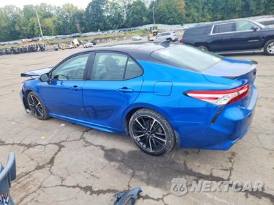 Drugie zdjęcie samochodu z przodu: 2020 TOYOTA CAMRY XSE VIN:4T1K61AK4LU400830 - miniatura