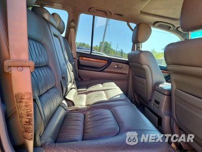Zdjęcie 11 z 13 samochodu: 2006 LEXUS LX 470 VIN:JTJHT00W764006763 - miniatura