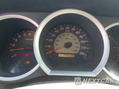 Zdjęcie 9 z 12 samochodu: 2005 TOYOTA TACOMA ACCESS CAB VIN:5TEUU42N75Z045353 - miniatura