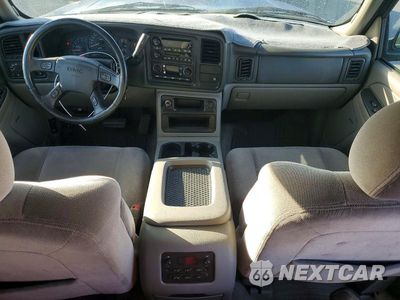 Zdjęcie 8 z 13 samochodu: 2005 GMC YUKON VIN:1GKEC13V05R274624 - miniatura