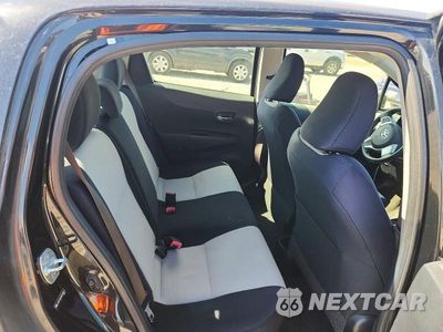 Zdjęcie 10 z 12 samochodu: 2012 TOYOTA YARIS 5-DOOR LE VIN:JTDKTUD3XCD540514 - miniatura
