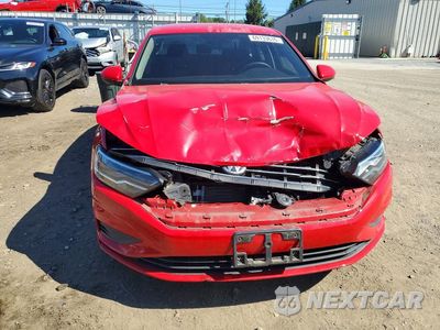 Piąte zdjęcie samochodu w środku: 2019 VOLKSWAGEN JETTA S VIN:3VWC57BU3KM029139 - miniatura