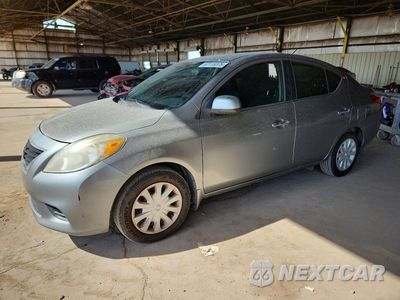 2013 NISSAN VERSA 1.6 S 3N1CN7AP5DL871457 - główne zdjęcie licytacji z USA - miniatura