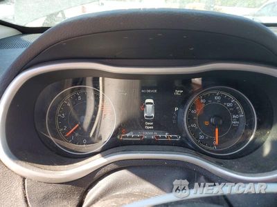 Zdjęcie 9 z 12 samochodu: 2016 JEEP CHEROKEE TRAILHAWK VIN:1C4PJMBSXGW194545 - miniatura