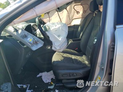 Zdjęcie 7 z 12 samochodu: 2018 CHEVROLET EQUINOX LT VIN:2GNAXSEV9J6296913 - miniatura