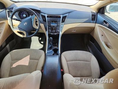 Zdjęcie 8 z 13 samochodu: 2014 HYUNDAI SONATA GLS VIN:5NPEB4AC8EH929816 - miniatura
