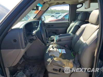 Zdjęcie 7 z 13 samochodu: 2005 CHEVROLET SUBURBAN K1500 VIN:3GNFK16Z45G225290 - miniatura