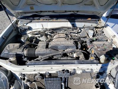 Zdjęcie 11 z 12 samochodu: 2000 TOYOTA TUNDRA SR5 VIN:5TBBT4411YS079089 - miniatura