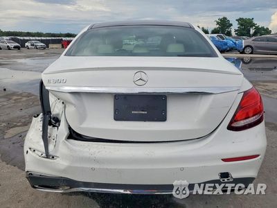 Zdjęcie 6 z 12 samochodu: 2019 MERCEDES-BENZ E 300 VIN:WDDZF4JBXKA676200 - miniatura
