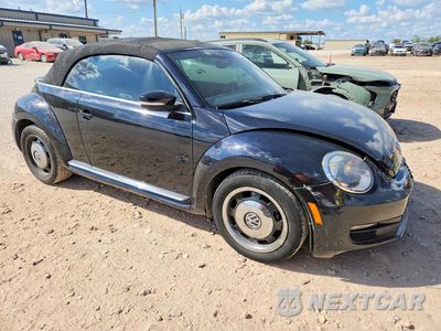 Czwarte zdjęcie samochodu z boku: 2015 VOLKSWAGEN BEETLE 1.8T VIN:3VW517AT5FM818718 - miniatura