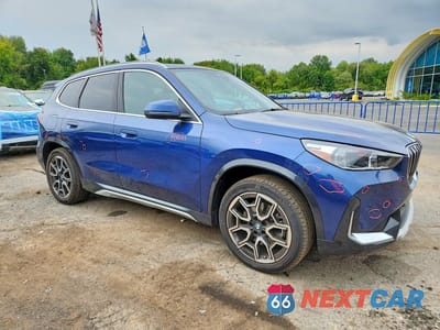 Czwarte zdjęcie samochodu z boku: 2025 BMW X1 XDRIVE28I VIN:WBX73EF08S5068534 - miniatura