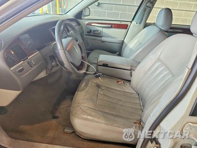 Zdjęcie 7 z 12 samochodu: 2005 LINCOLN TOWN CAR SIGNATURE VIN:1LNHM81W65Y617707 - miniatura