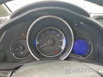 Zdjęcie 9 z 12 samochodu: 2016 HONDA FIT VIN:JHMGK5H55GX016250 - miniatura