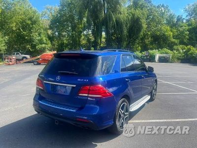 Trzecie zdjęcie samochodu z tyłu: 2017 MERCEDES-BENZ GLE 43 AMG VIN:4JGDA6EB7HA910662 - miniatura