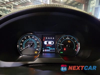 Zdjęcie 9 z 12 samochodu: 2013 JAGUAR XF VIN:SAJWJ0EF8D8S88105 - miniatura