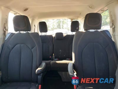 Zdjęcie 10 z 13 samochodu: 2017 CHRYSLER PACIFICA LX VIN:2C4RC1CG4HR628500 - miniatura