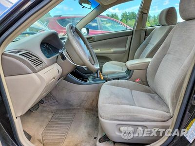 Zdjęcie 7 z 12 samochodu: 2004 TOYOTA CAMRY LE VIN:4T1BE32K94U320471 - miniatura